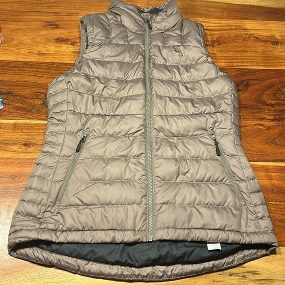L.L. Bean down filled light weight vest